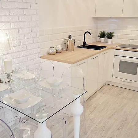 Concierge Opera * وارسو